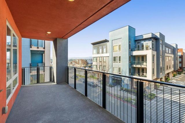 1028 Foster Square Lane 305, Foster City, CA 94404