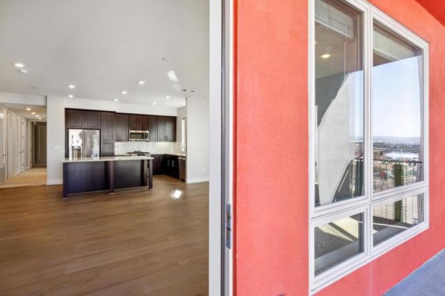 1028 Foster Square Lane 305, Foster City, CA 94404