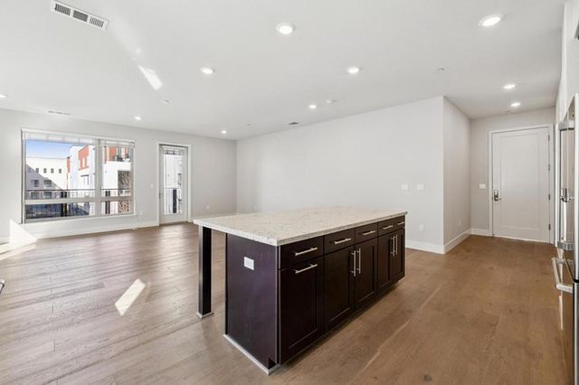 1028 Foster Square Lane 305, Foster City, CA 94404