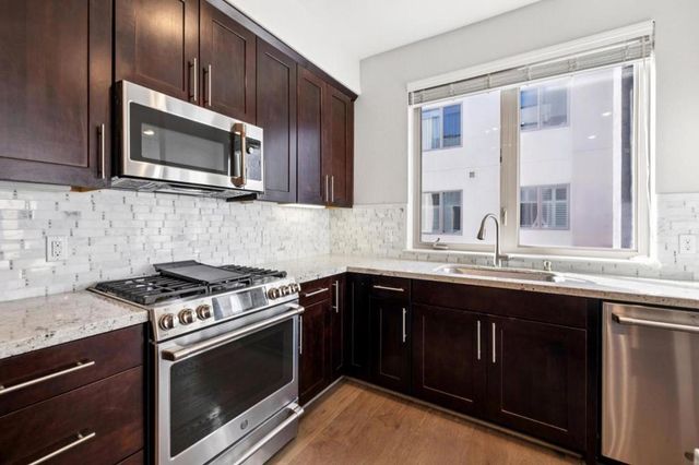 1028 Foster Square Lane 305, Foster City, CA 94404