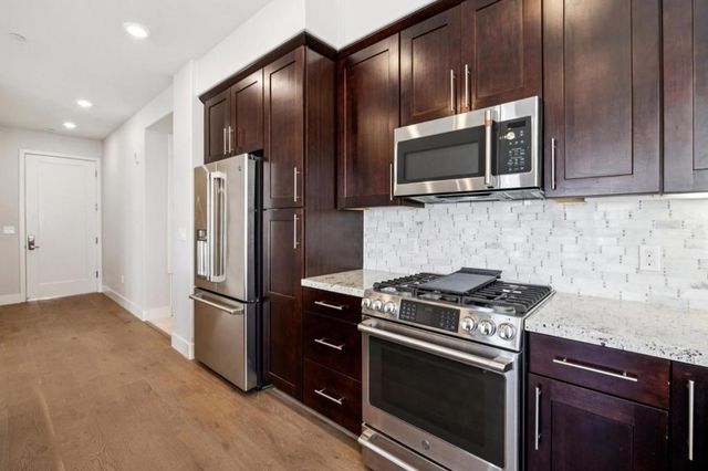 1028 Foster Square Lane 305, Foster City, CA 94404