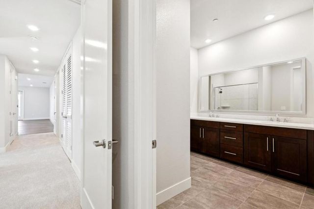 1028 Foster Square Lane 305, Foster City, CA 94404