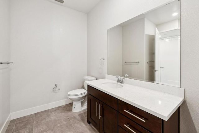 1028 Foster Square Lane 305, Foster City, CA 94404