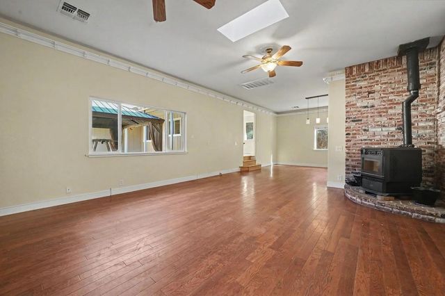 12511 Tabeaud Rd, Pine Grove, CA 95665