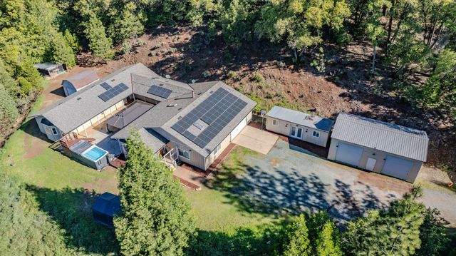 12511 Tabeaud Rd, Pine Grove, CA 95665
