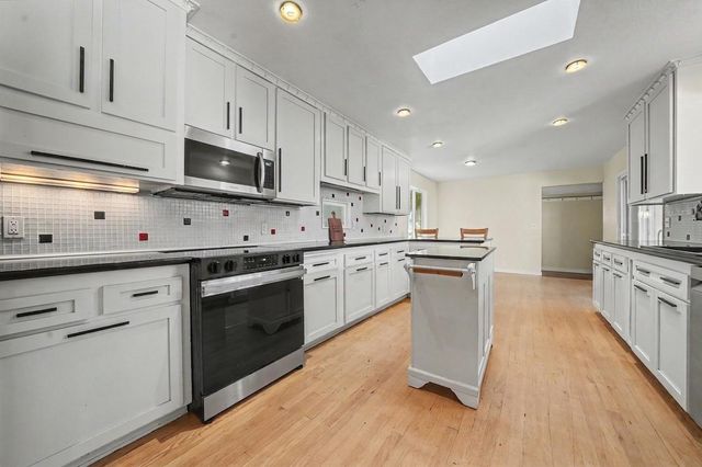 12511 Tabeaud Rd, Pine Grove, CA 95665