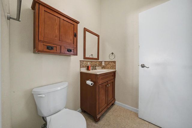 12511 Tabeaud Rd, Pine Grove, CA 95665