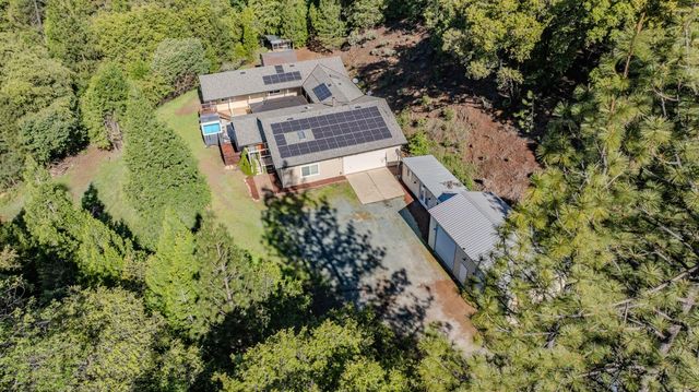 12511 Tabeaud Rd, Pine Grove, CA 95665