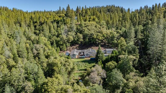 12511 Tabeaud Rd, Pine Grove, CA 95665