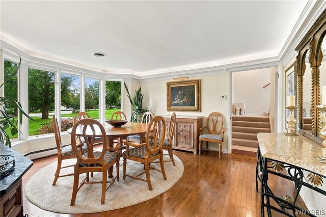30 Brompton Circle, Amherst, NY 14221