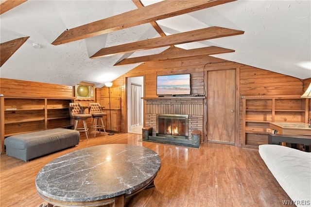 30 Brompton Circle, Amherst, NY 14221
