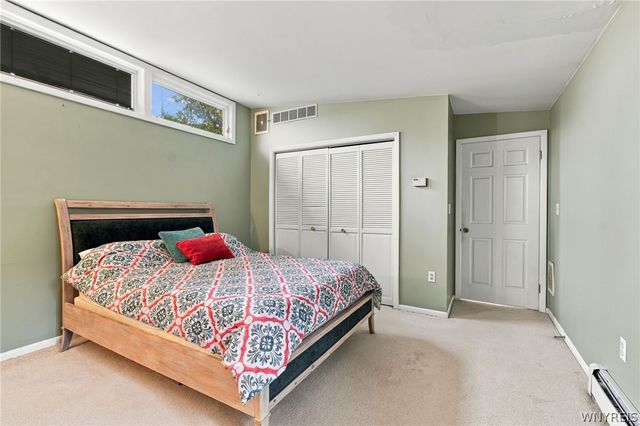 30 Brompton Circle, Amherst, NY 14221