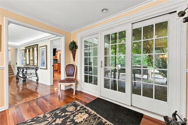 30 Brompton Circle, Amherst, NY 14221