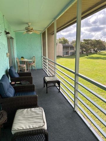 158 Lake Constance Drive, West Palm Beach, FL 33411