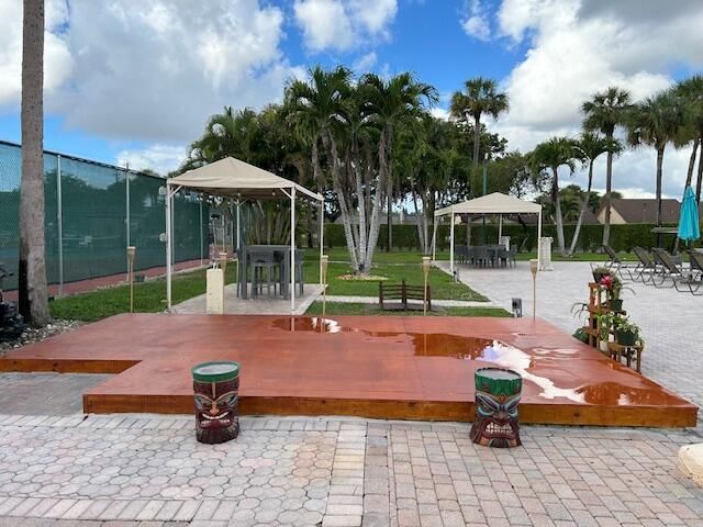 158 Lake Constance Drive, West Palm Beach, FL 33411