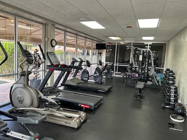 158 Lake Constance Drive, West Palm Beach, FL 33411