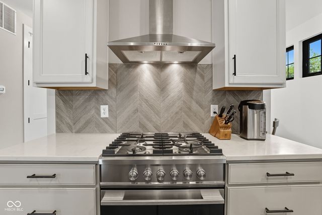 2548 Central Avenue, Indianapolis, IN 46205