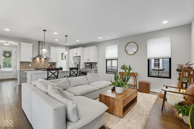 2548 Central Avenue, Indianapolis, IN 46205