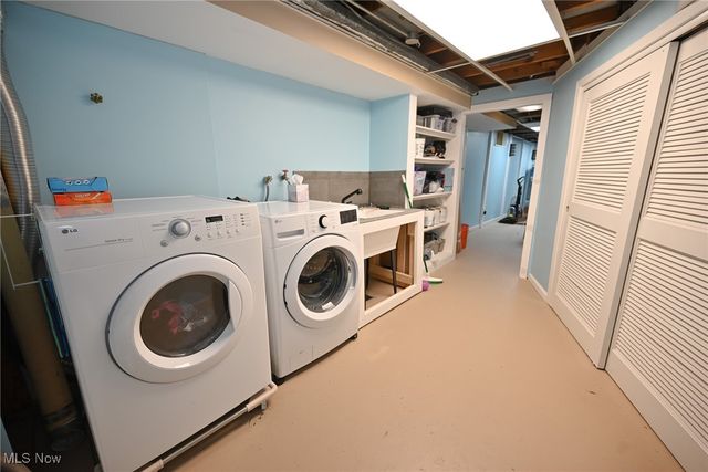 8630 Hollis Lane, Brecksville, OH 44141