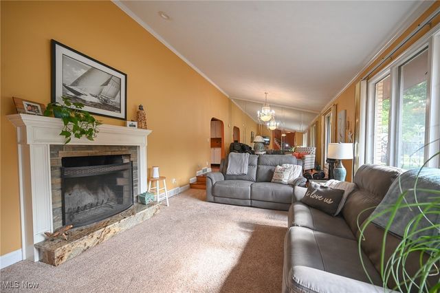 8630 Hollis Lane, Brecksville, OH 44141