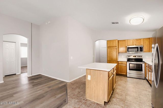 7607 W OREGON Avenue, Glendale, AZ 85303