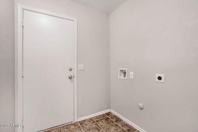 7607 W OREGON Avenue, Glendale, AZ 85303
