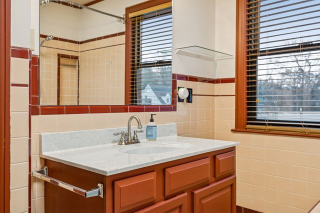 1225 Sunnymeade Dr, Nashville, TN 37216