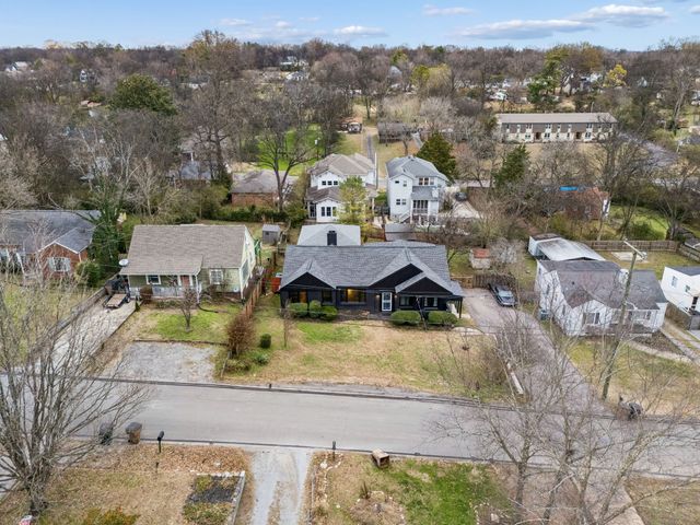 1225 Sunnymeade Dr, Nashville, TN 37216