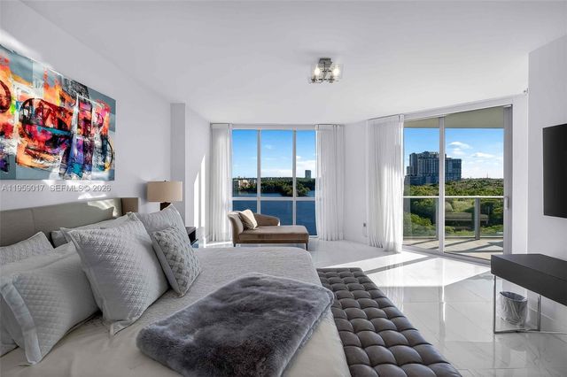 17111 Biscayne Blvd 706, North Miami Beach, FL 33160