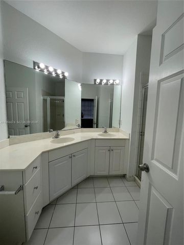 1955 Marsh Harbor Dr 1955, Riviera Beach, FL 33404