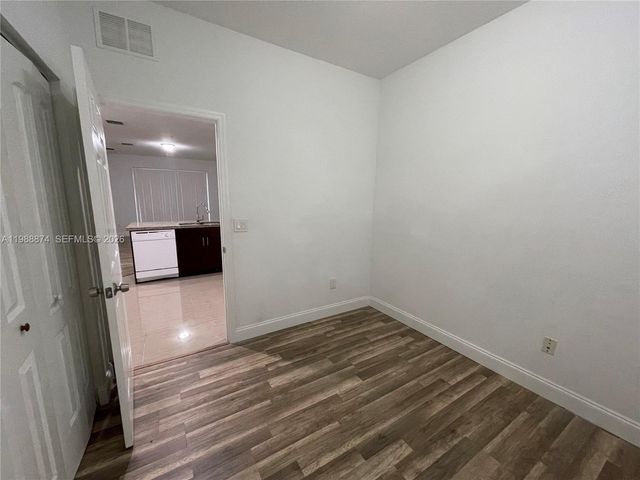 1955 Marsh Harbor Dr 1955, Riviera Beach, FL 33404