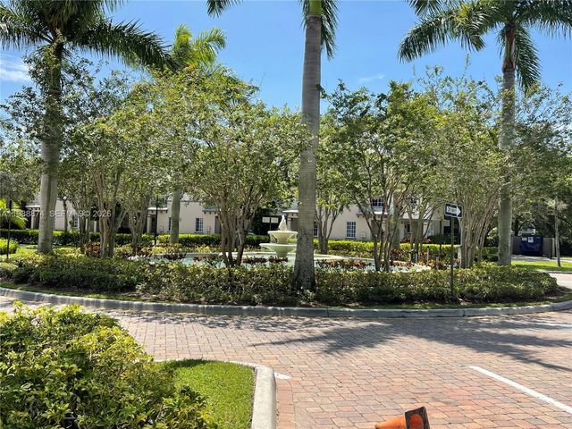 1955 Marsh Harbor Dr 1955, Riviera Beach, FL 33404