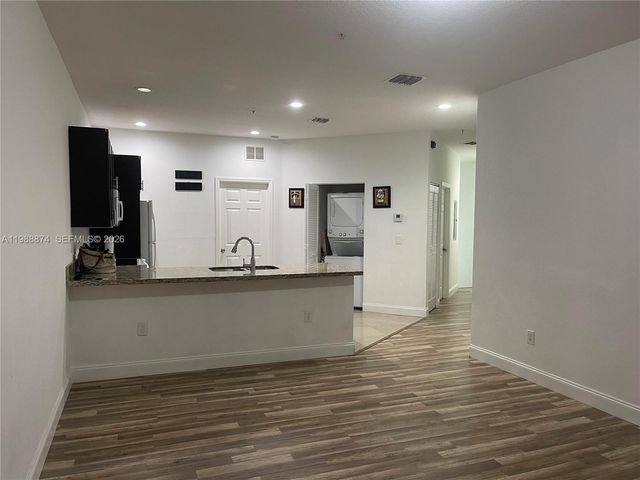 1955 Marsh Harbor Dr 1955, Riviera Beach, FL 33404