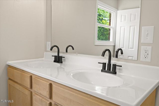 1321 Haga Road, Kingsport, TN 37660