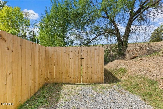 1321 Haga Road, Kingsport, TN 37660