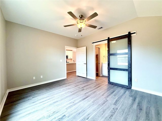1108 N Staples St, Corpus Christi, TX 78401