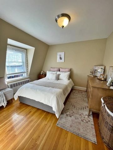 492 E Broadway 6, Boston, MA 02127