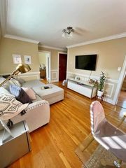 492 E Broadway 6, Boston, MA 02127