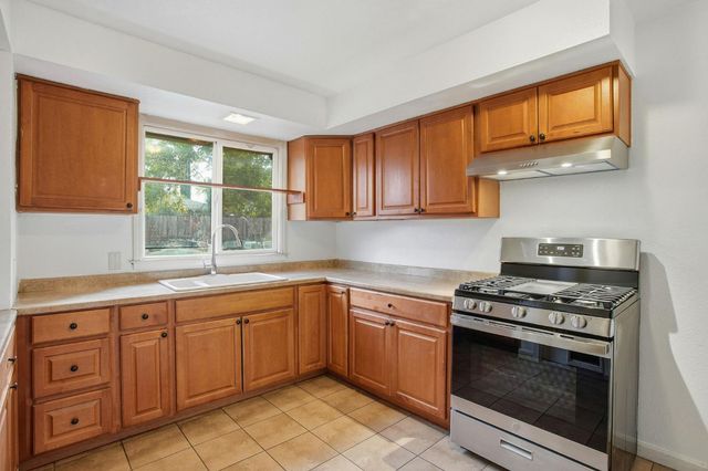 2622 Del Paso Blvd, Sacramento, CA 95815