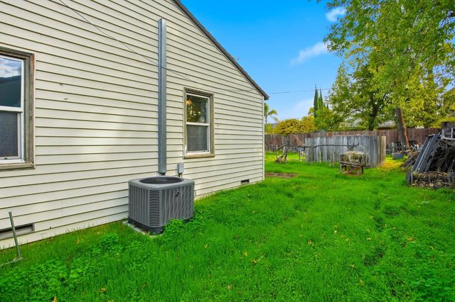 2622 Del Paso Blvd, Sacramento, CA 95815