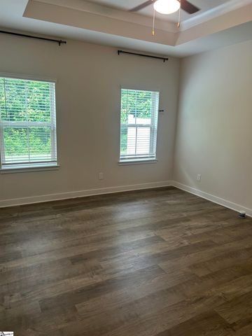 61 Moss Hollow Way, Simpsonville, SC 29680