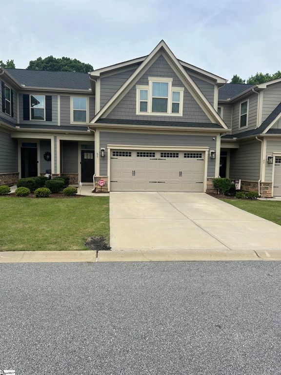 61 Moss Hollow Way, Simpsonville, SC 29680
