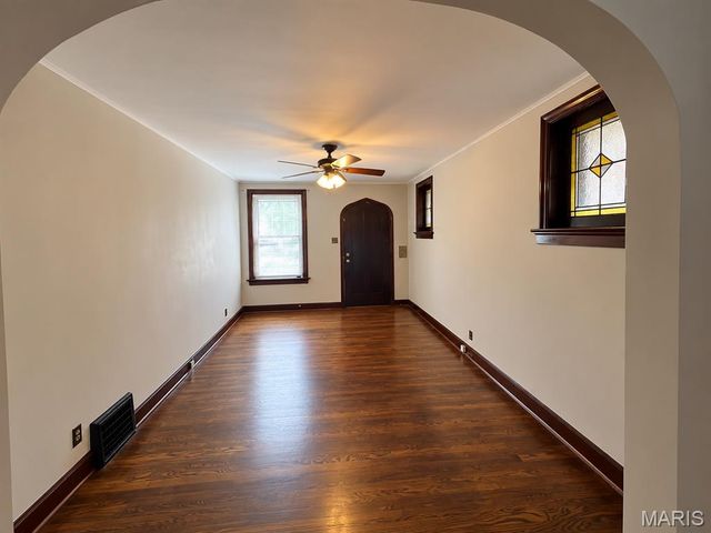 4057 Potomac Street, St Louis, MO 63116