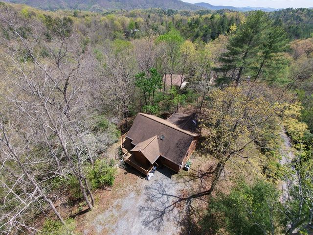 124 Bradford Drive, Marble, NC 28905
