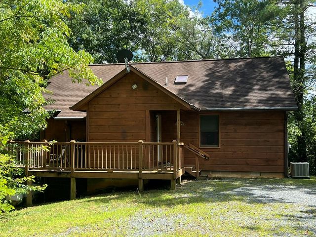 124 Bradford Drive, Marble, NC 28905