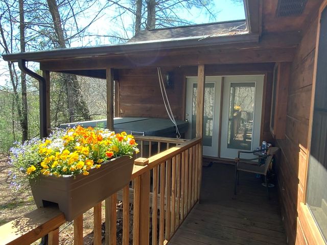 124 Bradford Drive, Marble, NC 28905