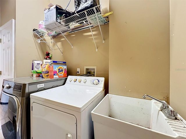 1043 W SEAGATE DRIVE, Deltona, FL 32725