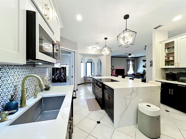 1043 W SEAGATE DRIVE, Deltona, FL 32725