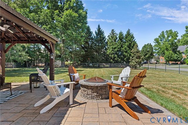 12600 Inverness Dr, Chester, VA 23836
