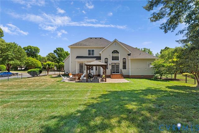 12600 Inverness Dr, Chester, VA 23836